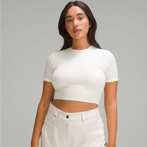 Lululemon Wundermost Crop tee